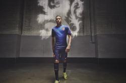 穆古鲁扎官方宣布最后时刻胜出新规，加拿大队引发争议！赛场气氛高涨